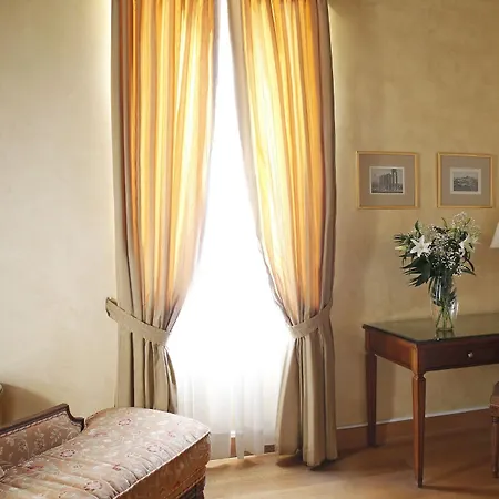 Hotel Siora Vittoria Boutique 4*